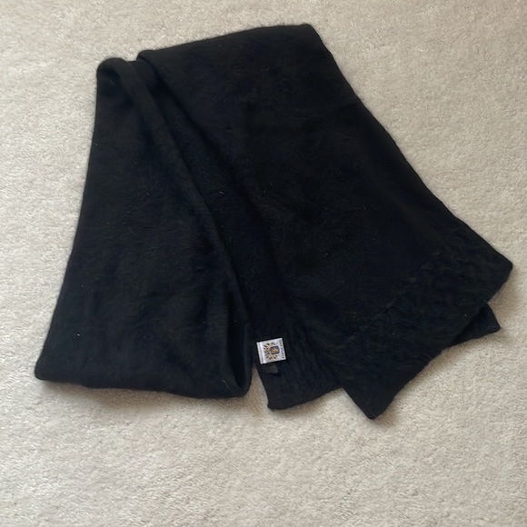 Portolano cashmere scarf - Picture 2 of 6